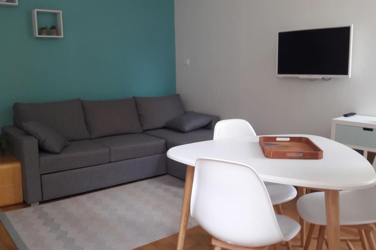 Un Appartement Lumineux Au Parc Beaumont 포 외부 사진